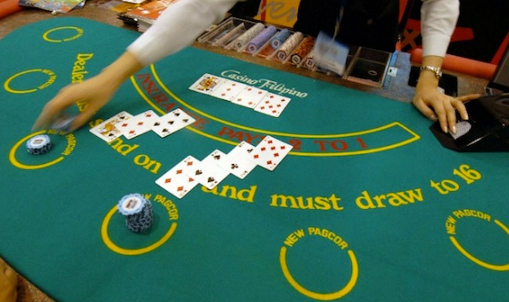 ایک اکاؤنٹ بنائیں یا PokerStars کیسینو میں لاگ ان کریں۔